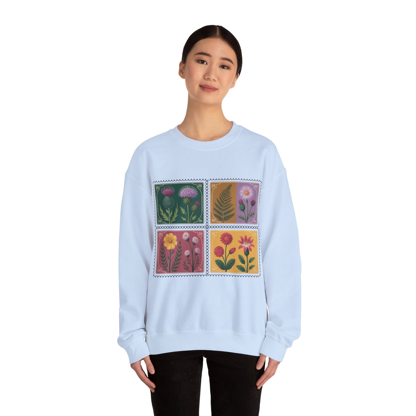 Woman Heavy Blend™ Crewneck Sweatshirt