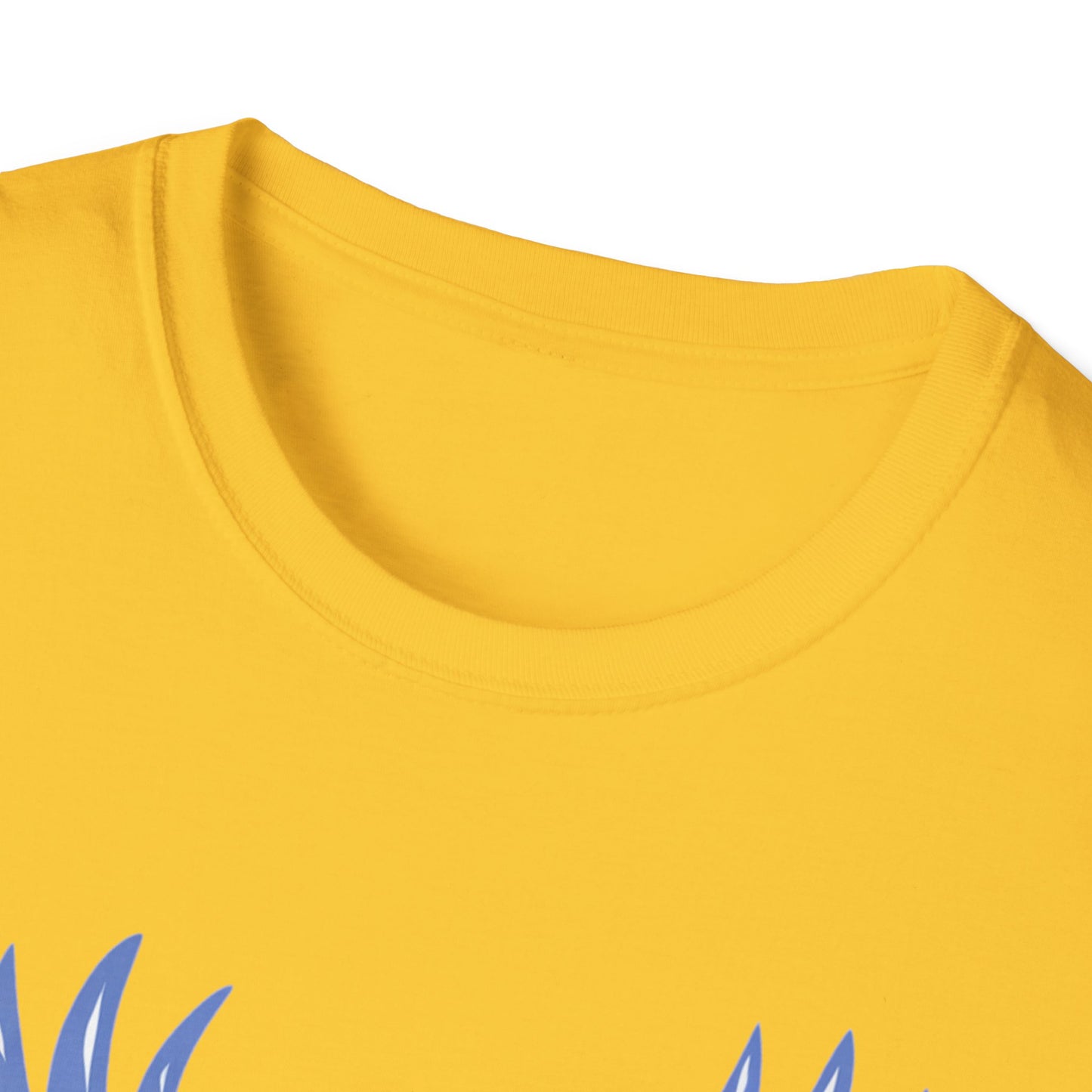Blue Bird Graphic Womens T-Shirt, Casual Wear, Gift for Bird Lovers, Nature-Themed Apparel, Comfortable Everyday Tee