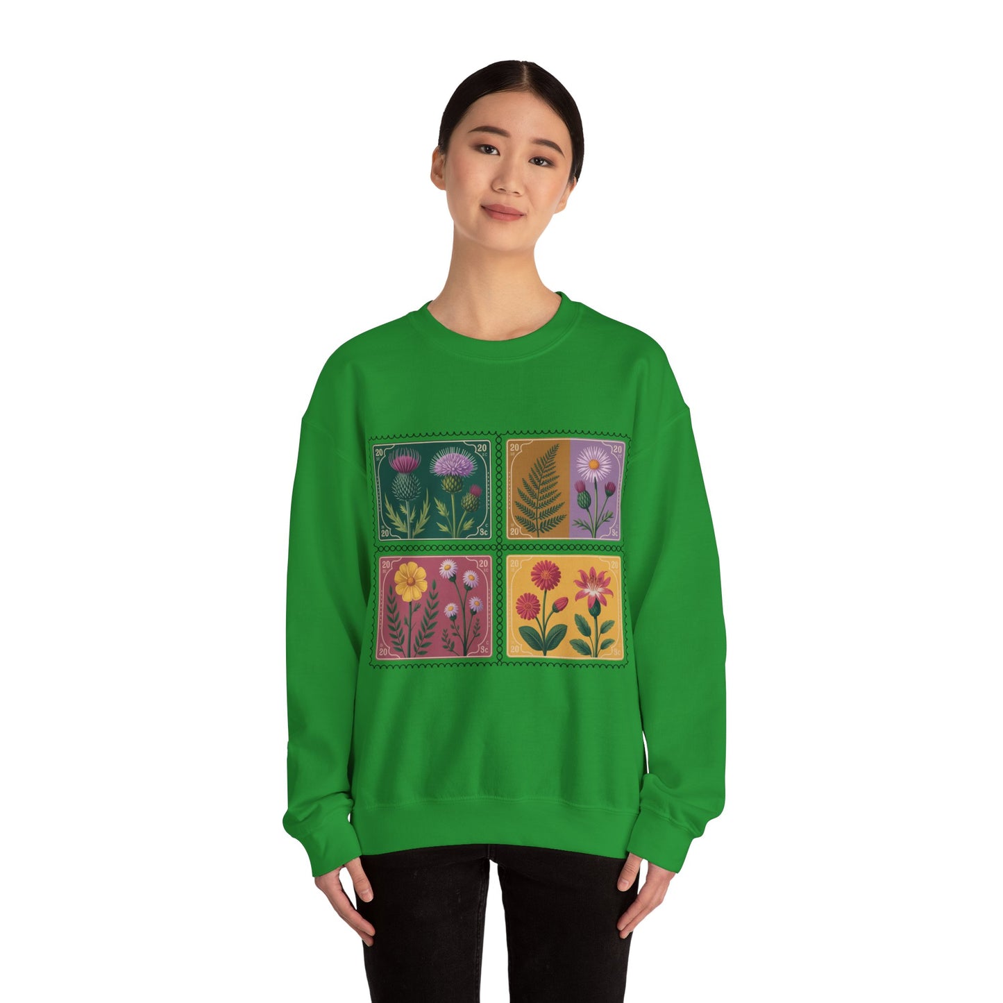 Woman Heavy Blend™ Crewneck Sweatshirt