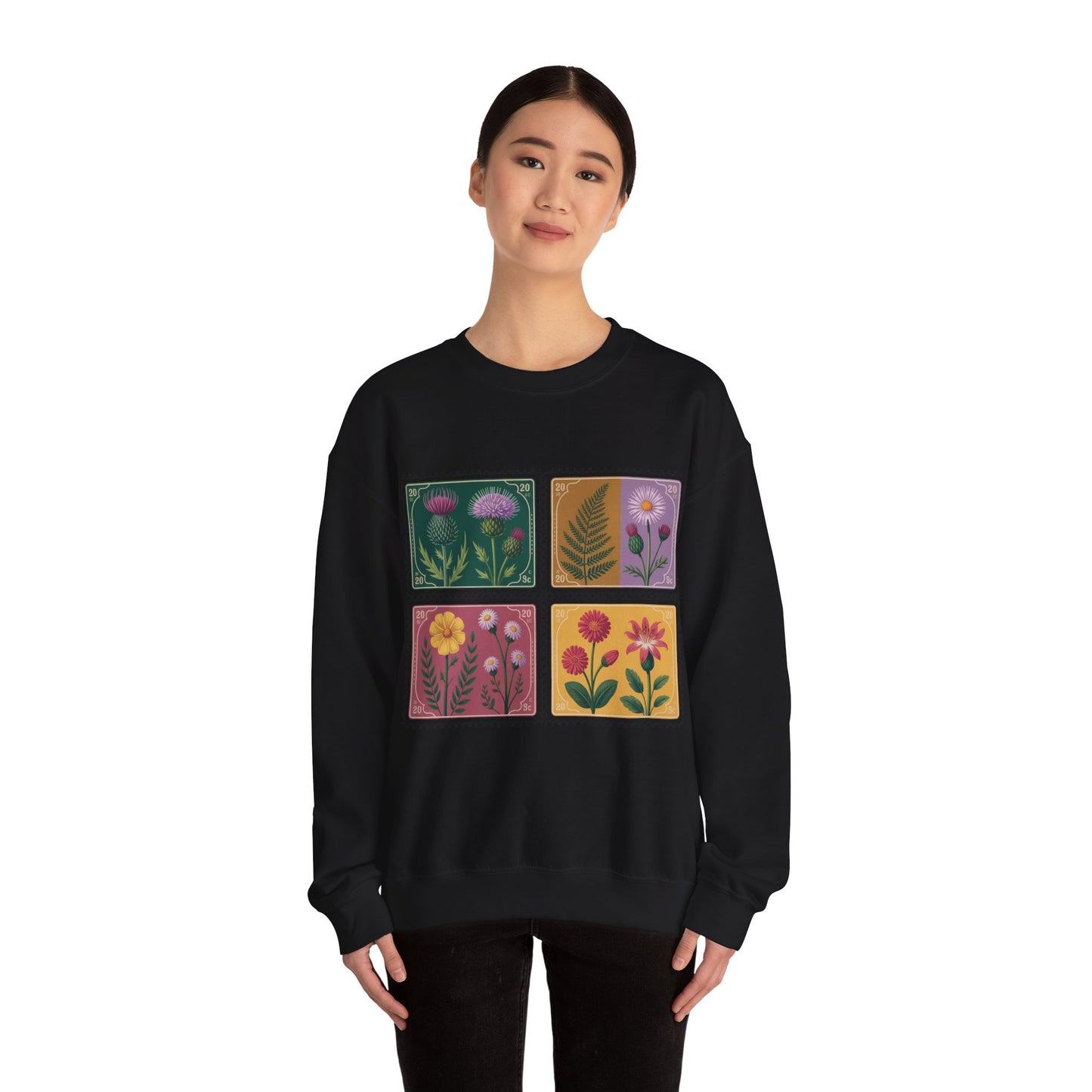 Woman Heavy Blend™ Crewneck Sweatshirt